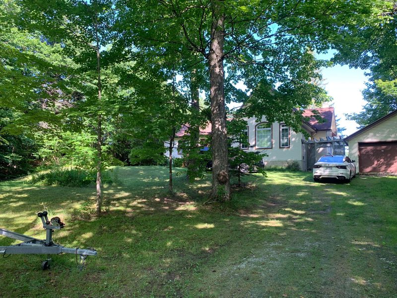 Photo 20 of 27
