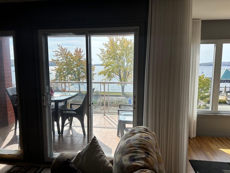 Photo 18 of 19